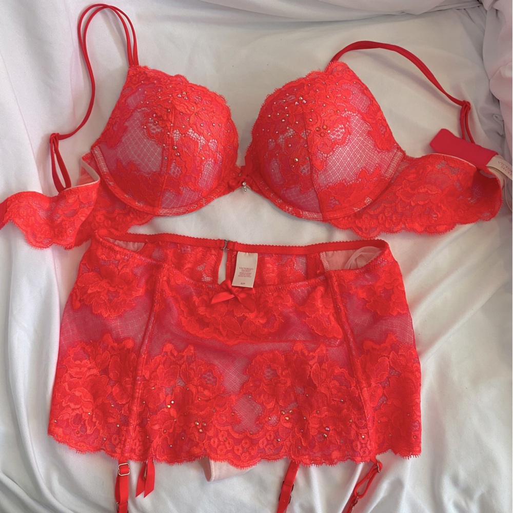 Victoria’s Secret Very Sexy Bra with Garter belt, Size 34C, orange & pink
